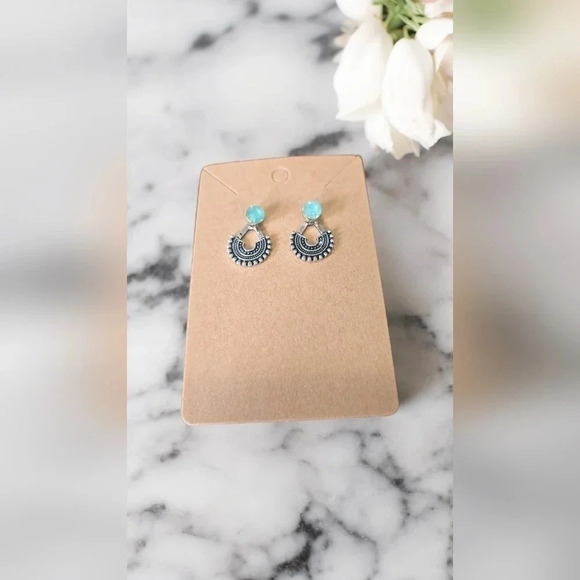 Light Green Rhinestone Dangle Bohemian Stud Earrings - Picture 1 of 2